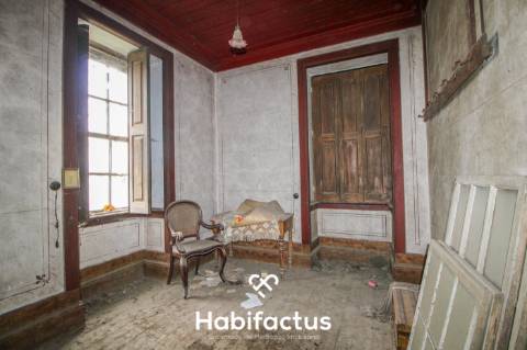 Moradia em pedra isolada para venda em Gumirães - Viseu