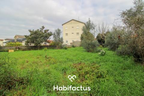 Moradia em pedra isolada para venda em Gumirães - Viseu