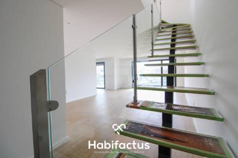 Apartamento T3 duplex de luxo - Viseu