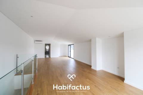 Apartamento T3 duplex de luxo - Viseu