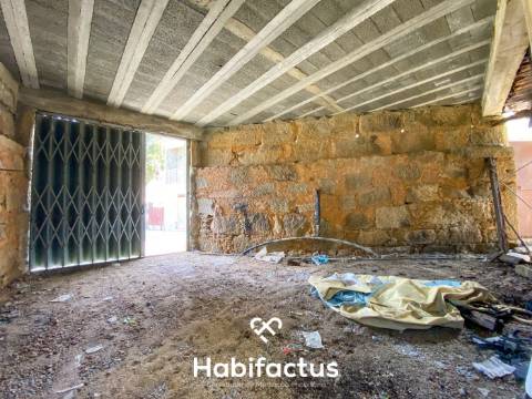 Moradia em Pedra para Reconstrução em Várzea de Tavares, Mangualde – Viseu -  Vistas Deslumbrantes p