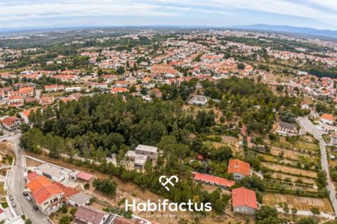 Lote de terreno para construção com uma área total de 4300 m²,