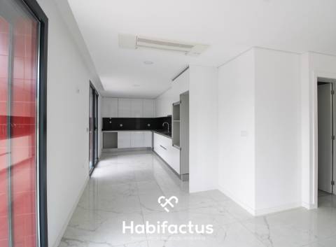 Apartamento T4 + dois T2, de luxo no centro da cidade