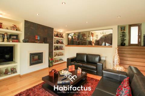 Moradia em Banda T3 Triplex no centro da cidade de Viseu