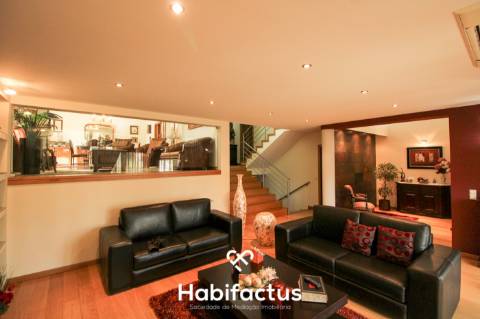 Moradia em Banda T3 Triplex no centro da cidade de Viseu