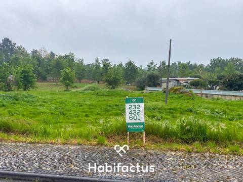 Terreno para venda em Viseu.