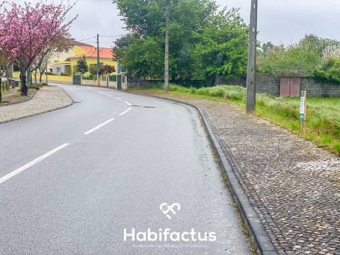 Terreno para venda em Viseu.