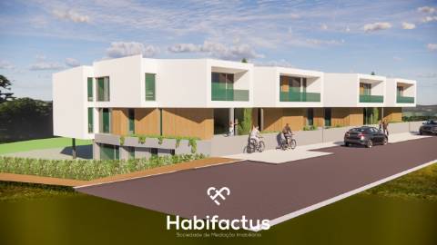Moradia Geminada T5 com aquitectura contemporânea à Venda – Viseu