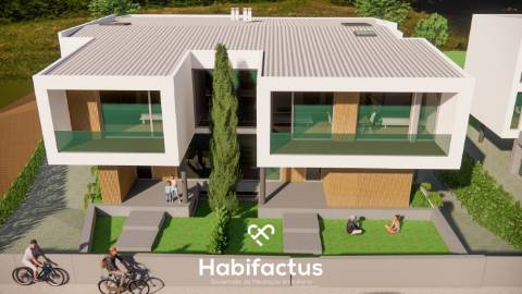 Moradia Geminada T5 com aquitectura contemporânea à Venda – Viseu
