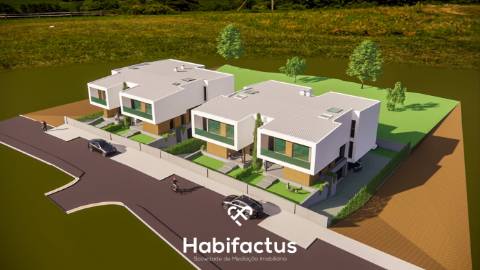 Moradia Geminada T4 com aquitectura contemporânea à Venda – Viseu