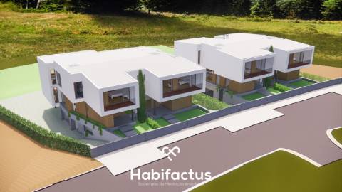 Moradia Geminada T4 com aquitectura contemporânea à Venda – Viseu