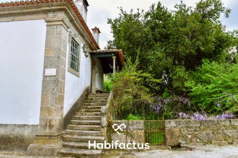 Casa Nobre setecentista no município de Carregal do Sal - Viseu