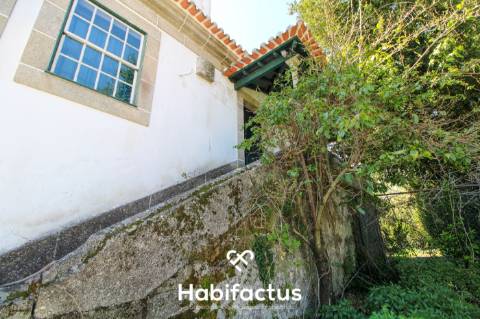 Casa Nobre setecentista no município de Carregal do Sal - Viseu