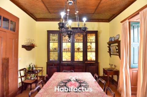 Casa Nobre setecentista no município de Carregal do Sal - Viseu