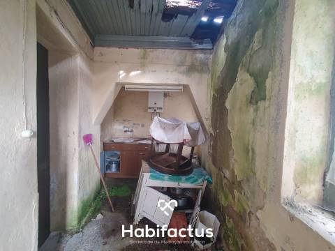 Moradia em pedra para venda em Paranhos da Beira - Seia.