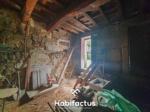 Moradia em pedra para venda em Paranhos da Beira - Seia.