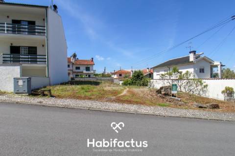 Lote de Terreno para moradia de Ponta - Viseu