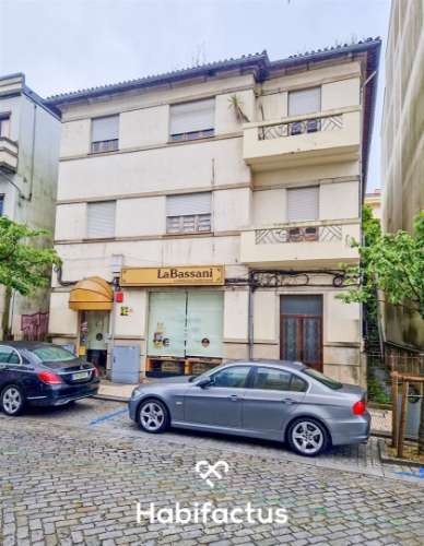 Prédio na Avenida Alberto Sampaio - Viseu
