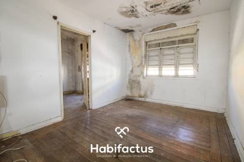 Prédio na Avenida Alberto Sampaio - Viseu