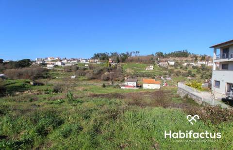 Terreno em zona de construção - Viseu