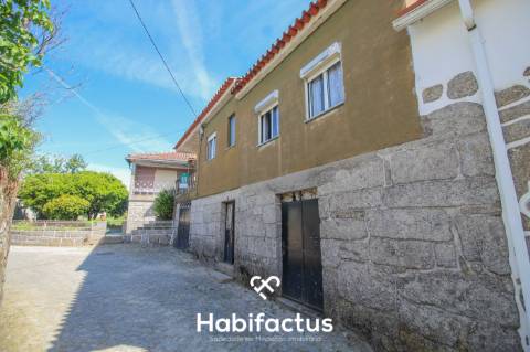 Moradia T2+1 para a venda Junto à Zona Histórica de Cabanas de Viriato - Viseu