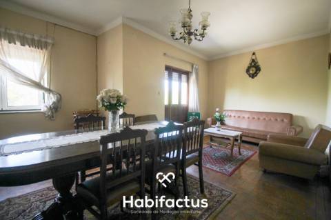 Moradia T2+1 para a venda Junto à Zona Histórica de Cabanas de Viriato - Viseu