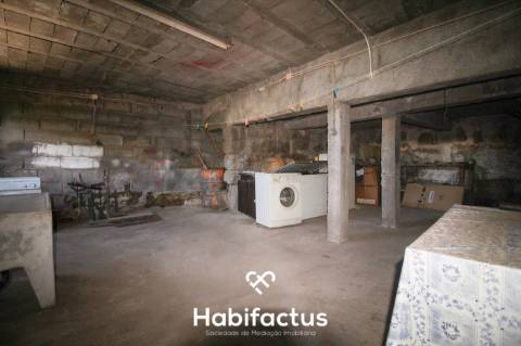 Moradia T2+1 para a venda Junto à Zona Histórica de Cabanas de Viriato - Viseu