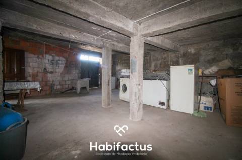 Moradia T2+1 para a venda Junto à Zona Histórica de Cabanas de Viriato - Viseu