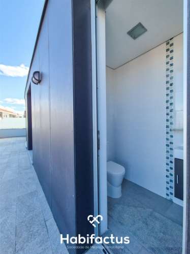 Apartamento T4 Cobertura no centro de Viseu