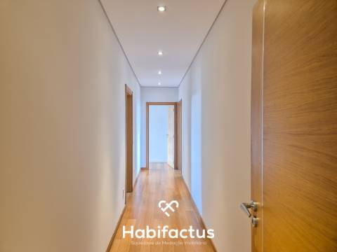 Apartamento T4 Cobertura no centro de Viseu