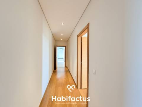 Apartamento T4 Cobertura no centro de Viseu