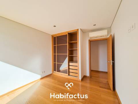 Apartamento T4 Cobertura no centro de Viseu