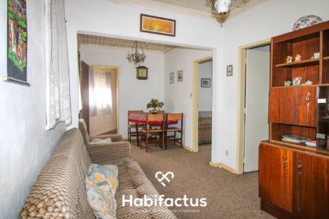 Moradia T2 para restaurar em Boa Aldeia - Viseu