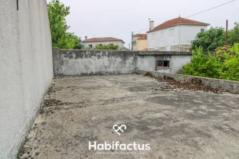 Moradia T2 para restaurar em Boa Aldeia - Viseu