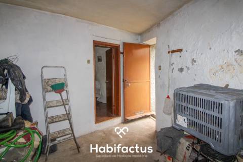 Moradia T2 para restaurar em Boa Aldeia - Viseu