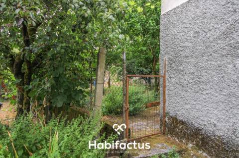 Moradia T2 para restaurar em Boa Aldeia - Viseu