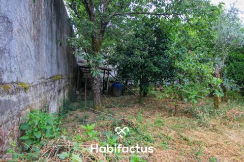 Moradia T2 para restaurar em Boa Aldeia - Viseu