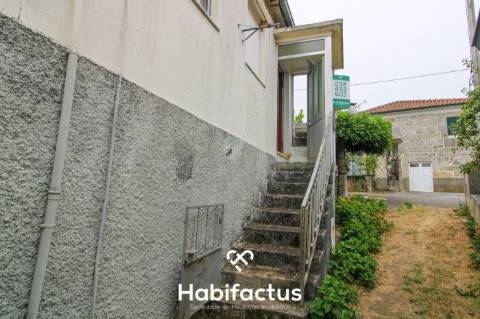 Moradia T2 para restaurar em Boa Aldeia - Viseu