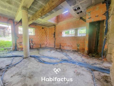 Moradia T3 à venda com Estrutura Sólida já construída em Beijós – Oportunidade Única para Concretiza