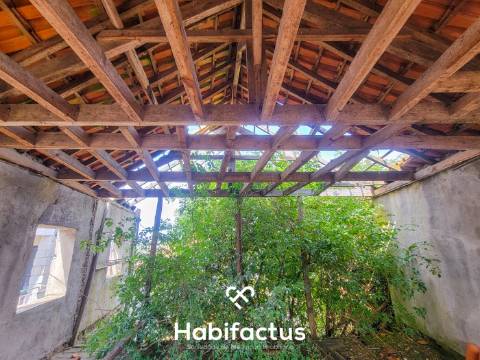 Moradia à venda em Pedra para Reconstrução Total – Travanca de Lagos, Oliveira do Hospital, Coimbra