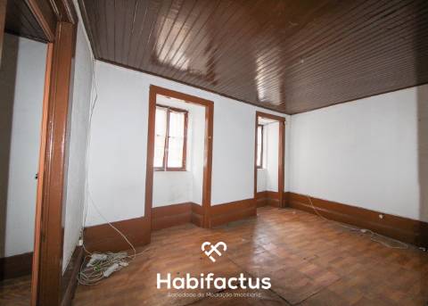 Prédio para reconstruir em Viseu