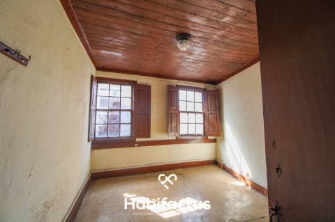 Prédio para reconstruir em Viseu