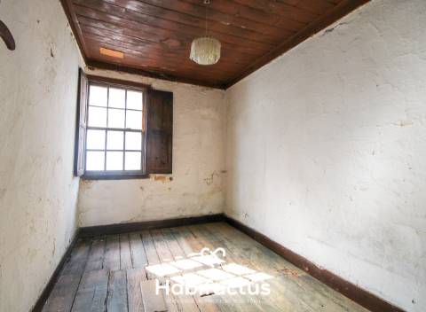 Prédio para reconstruir em Viseu