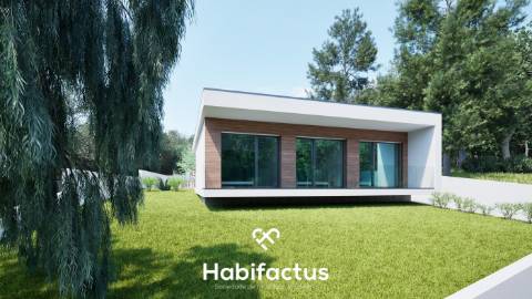 Terreno com moradia isolada T3 chave na mão em Viseu