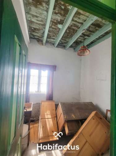 Moradia à venda para Remodelar com Quintal – Nelas