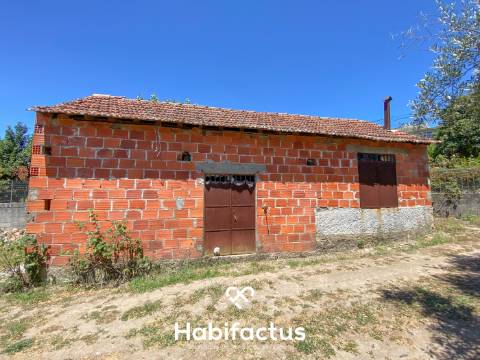 Terreno com Projeto Aprovado em Mourilhe, Mangualde
