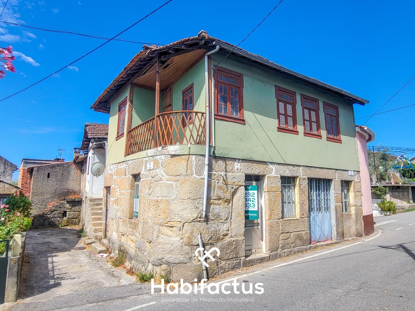 Moradia para Reconstruir á venda em Silgueiros - Viseu