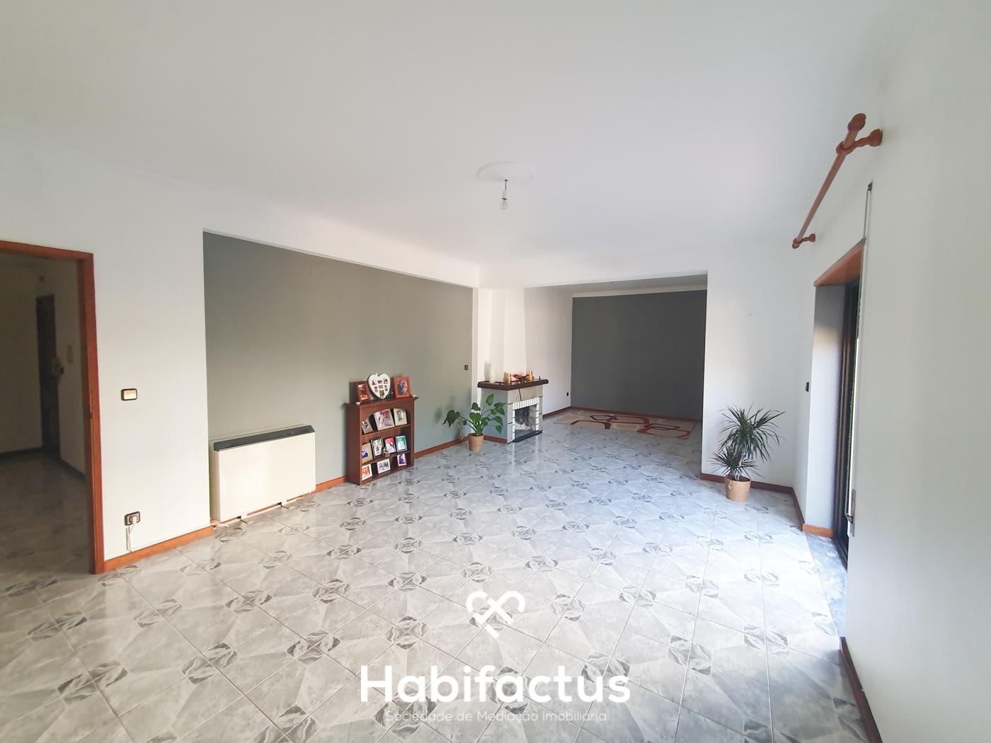 Apartamento T3 no Coração de Nelas