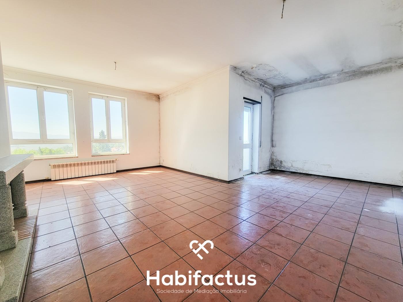 Apartamento T3 com Elevador e Vista Deslumbrante