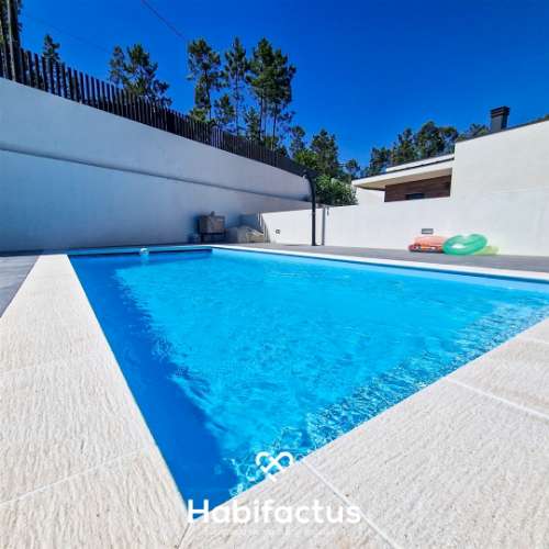 Moradia Isolada T3 à venda Moderna com Piscina aquecida e Churrasqueira - Viseu.